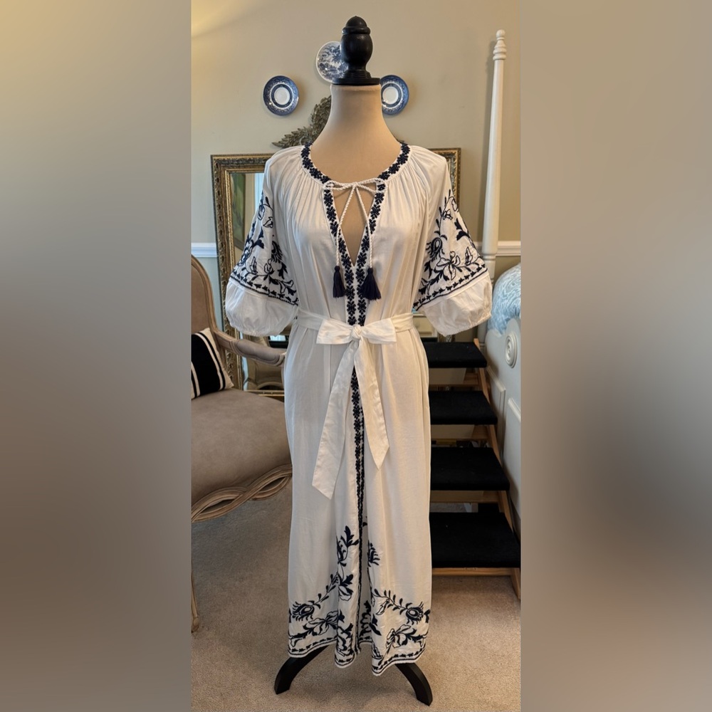 Alex Marie White A-line SS Dress with Navy Embroidery, NWTS